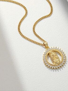 18K Gold Virgin Mary Medal Pendant Necklace Round Zircon Halo NEW